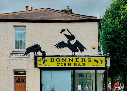 Impresión del Arte Banksy - Pelikane Fish and Chips 70x50cm